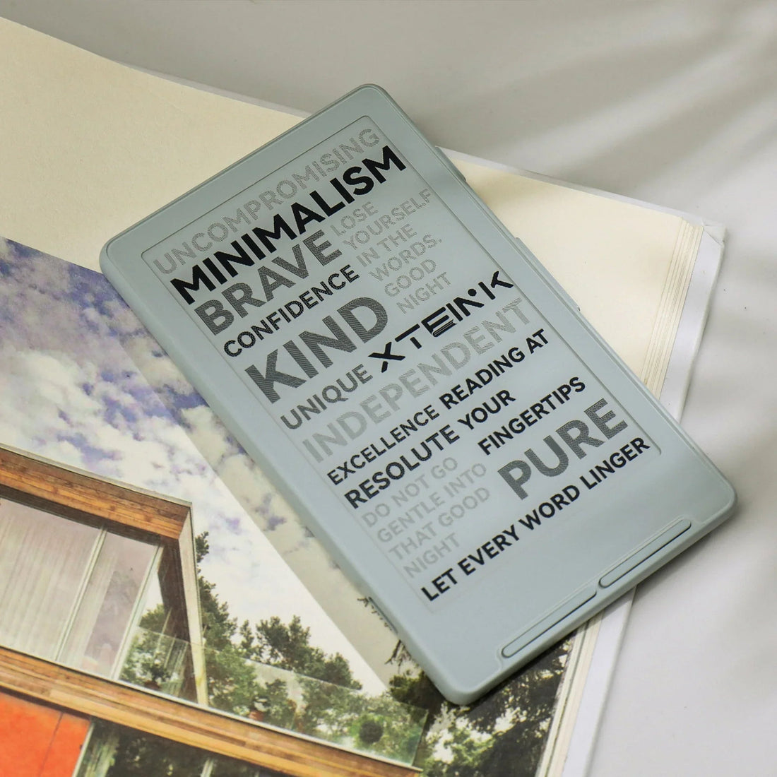 The Ultimate Pocket-Sized Reading Companion: Why XTEINK is Your Perfect Portable E-Reader